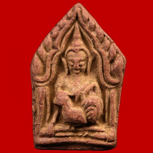 พระขุนแผนอุ้มไก่ แช่น้ำมนต์หลังจีวร เนื้อดินปราสาทขอม ปี19