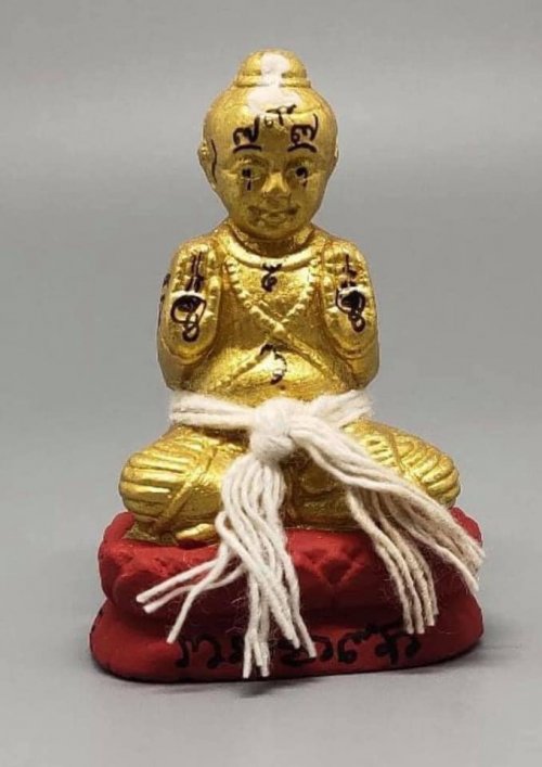 กุมารทองเพชรพรายทอง พิมพ์เล็ก ปี 2555 •หลวงปู่ชวน วัดเขาแก้ว